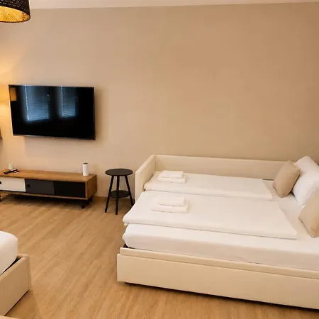 Base Business And Leisure, Center Linz